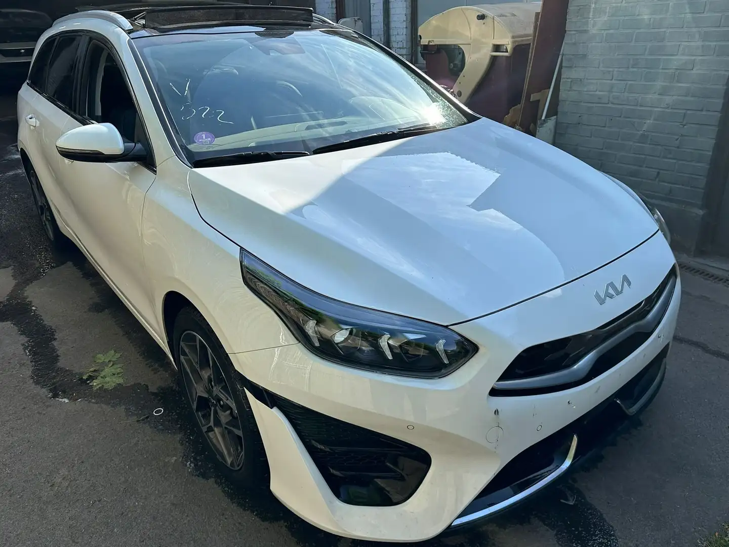 Kia Ceed SW / cee'd SW 1.6 GDi PHEV Business Line DCT FULL OPTIONS Blanc - 1