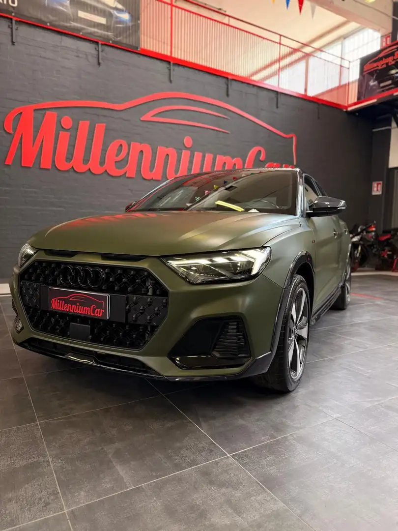 Audi A1 citycarver 35 TFSI S tronic Chilometri certificat Verde - 1