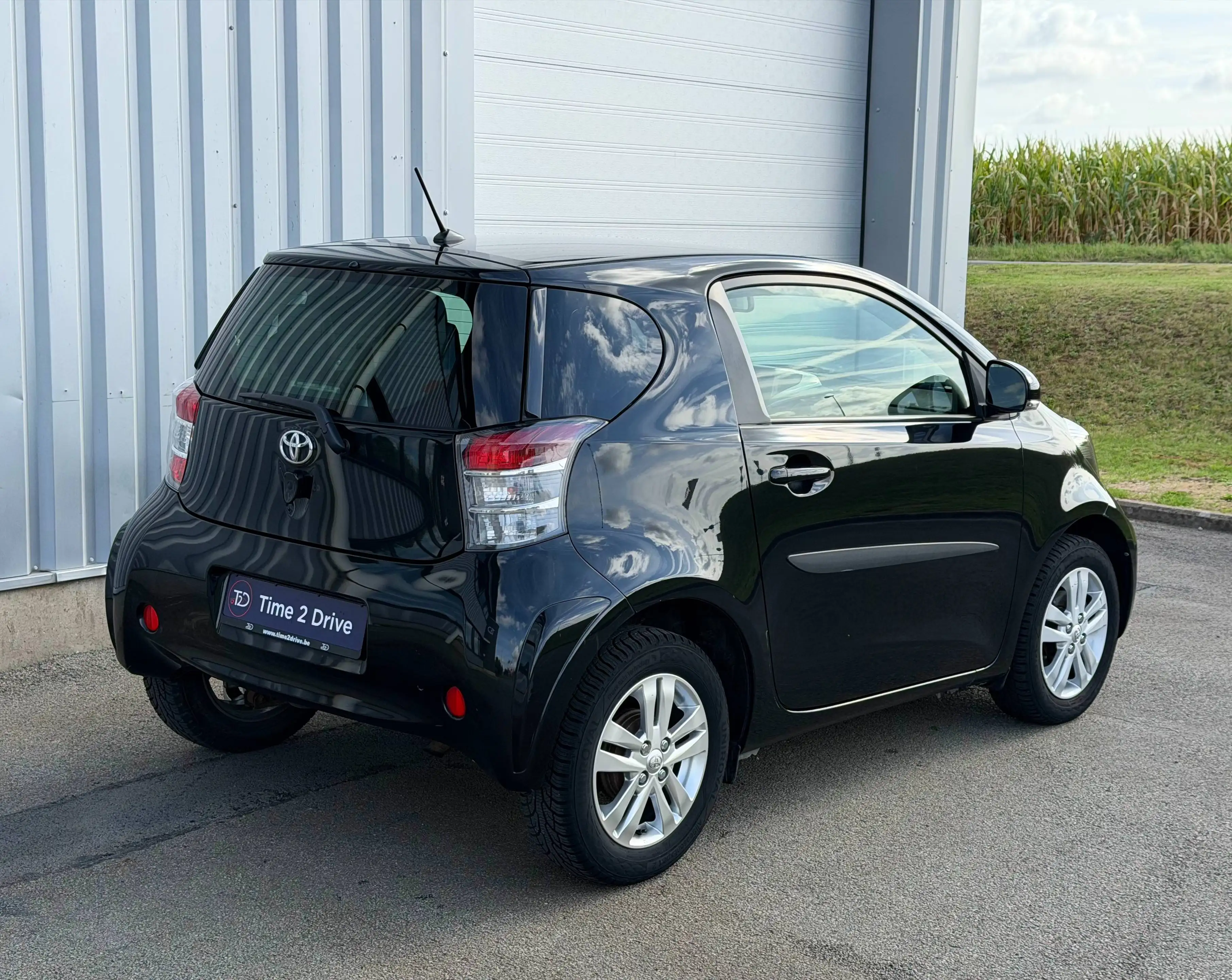 Toyota iQ 1.0i VVT-i Sol - Only 76.000 Km from new — photo 3