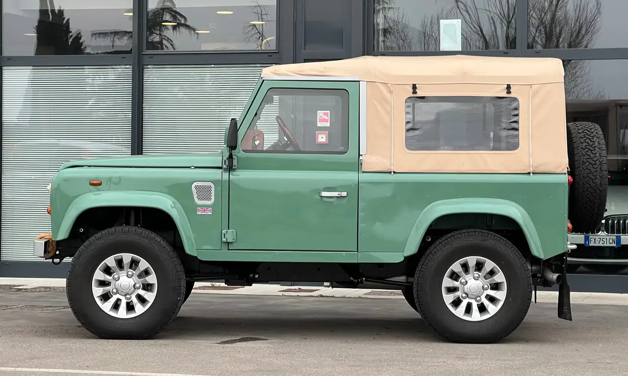 Land Rover Defender 90 2.5 td5 E SW, foto 5