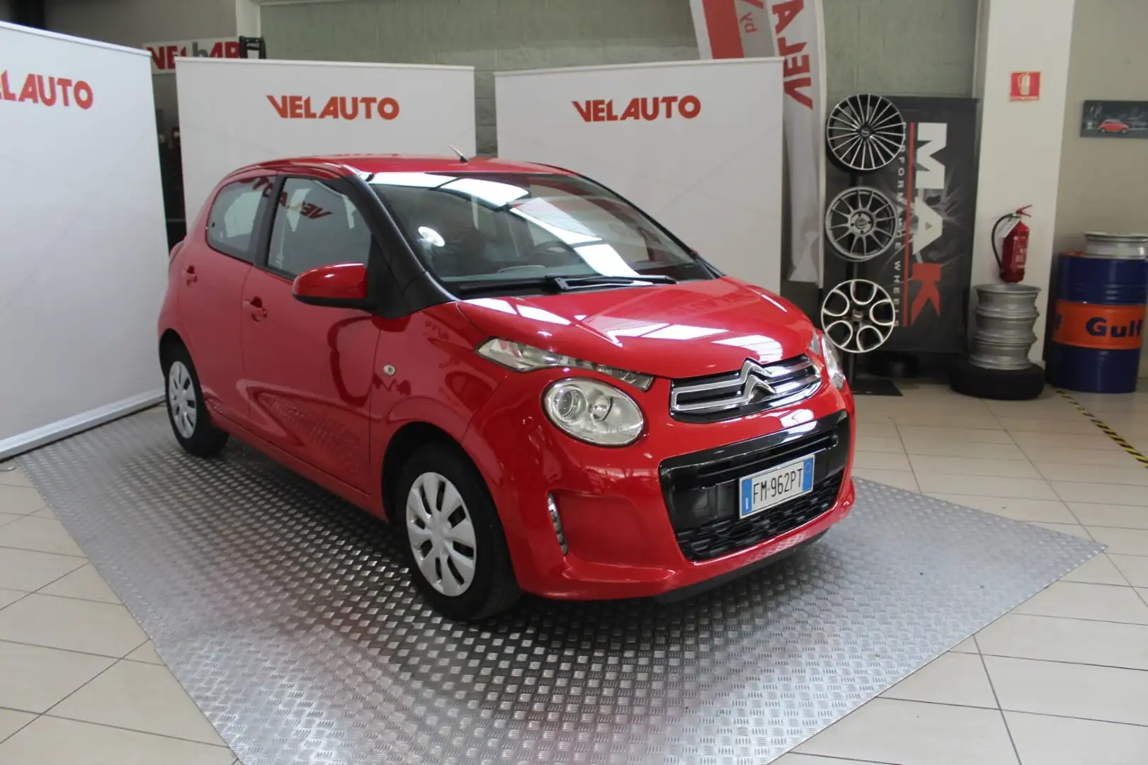 Citroen C1 VTi 68 5 porte Feel Rood - 2
