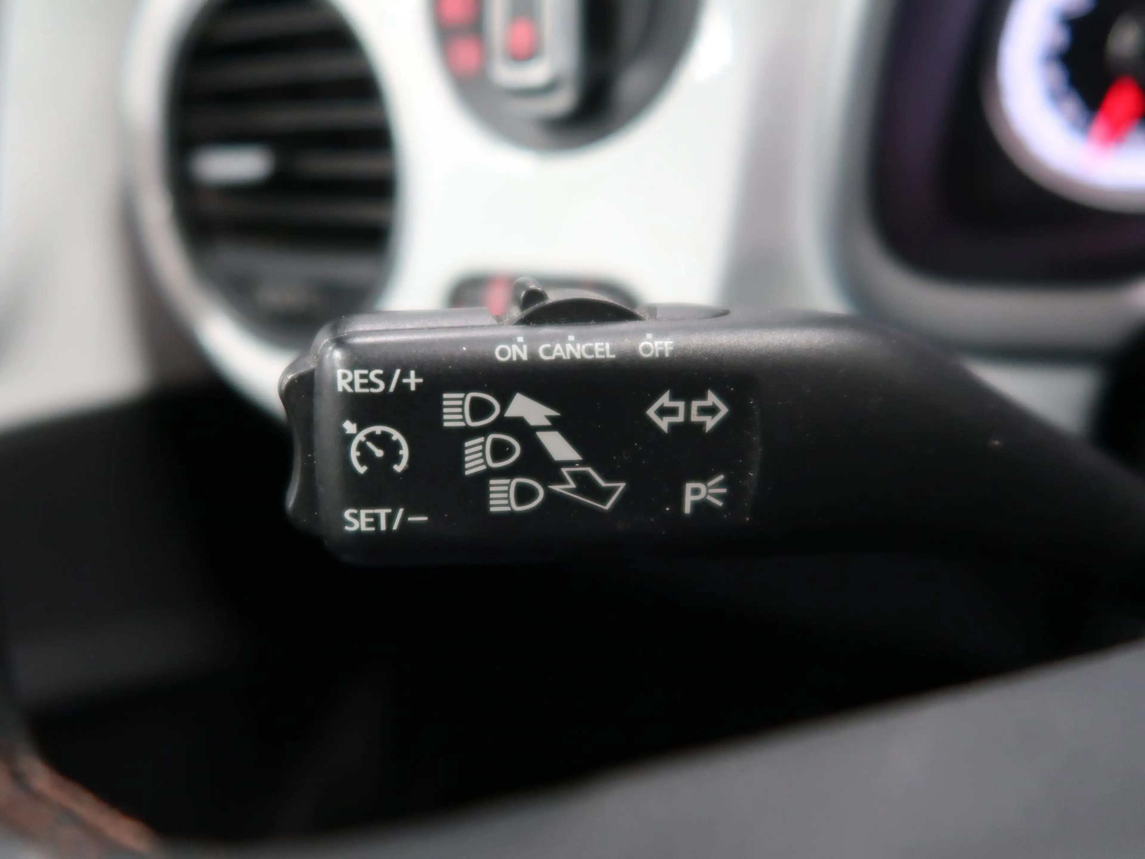 Volkswagen Beetle 1.2 TSI CUP Panoramadak Airco-ecc Navigatie 20 inc — photo 20