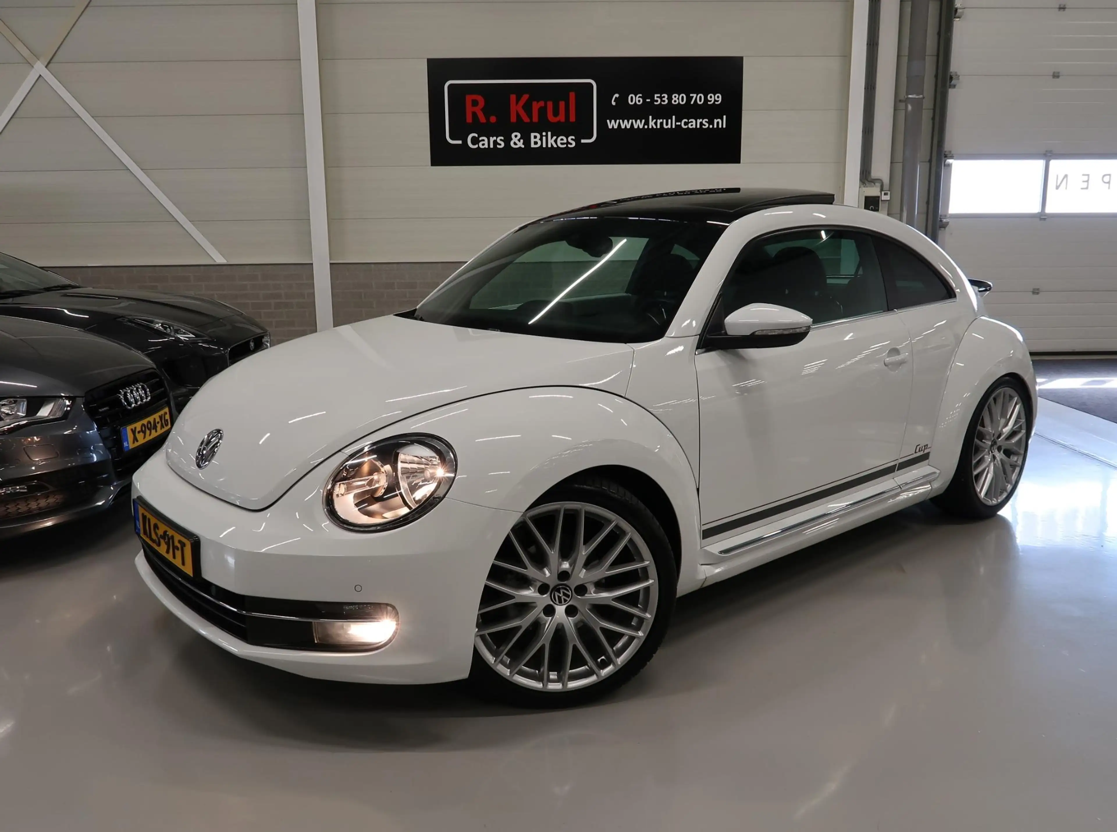 Volkswagen Beetle 1.2 TSI CUP Panoramadak Airco-ecc Navigatie 20 inc — photo 37
