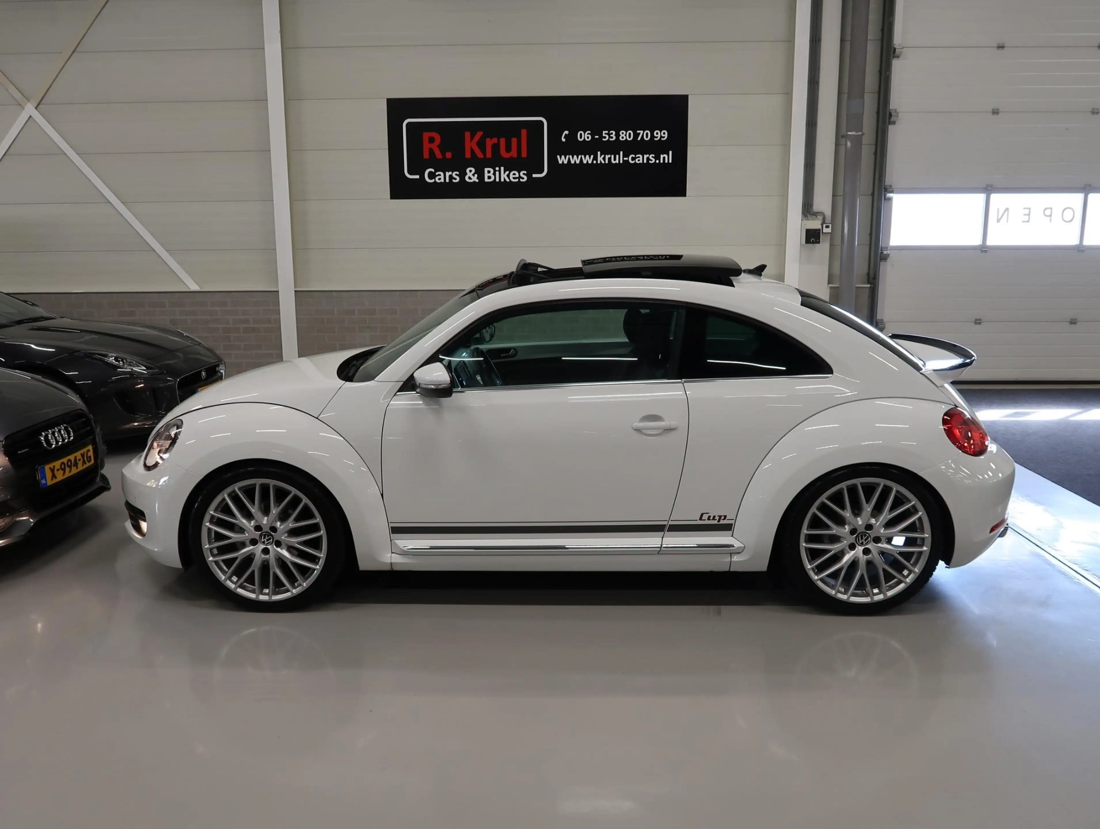 Volkswagen Beetle 1.2 TSI CUP Panoramadak Airco-ecc Navigatie 20 inc — photo 41