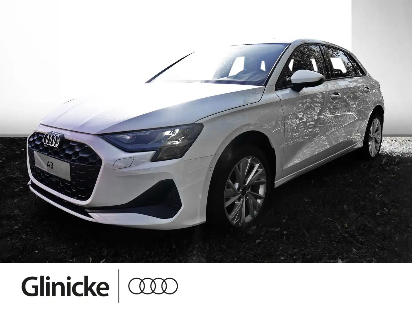 Audi A3 30 TFSI 85(116) kW(PS) Schaltgetrie Weiß - 1