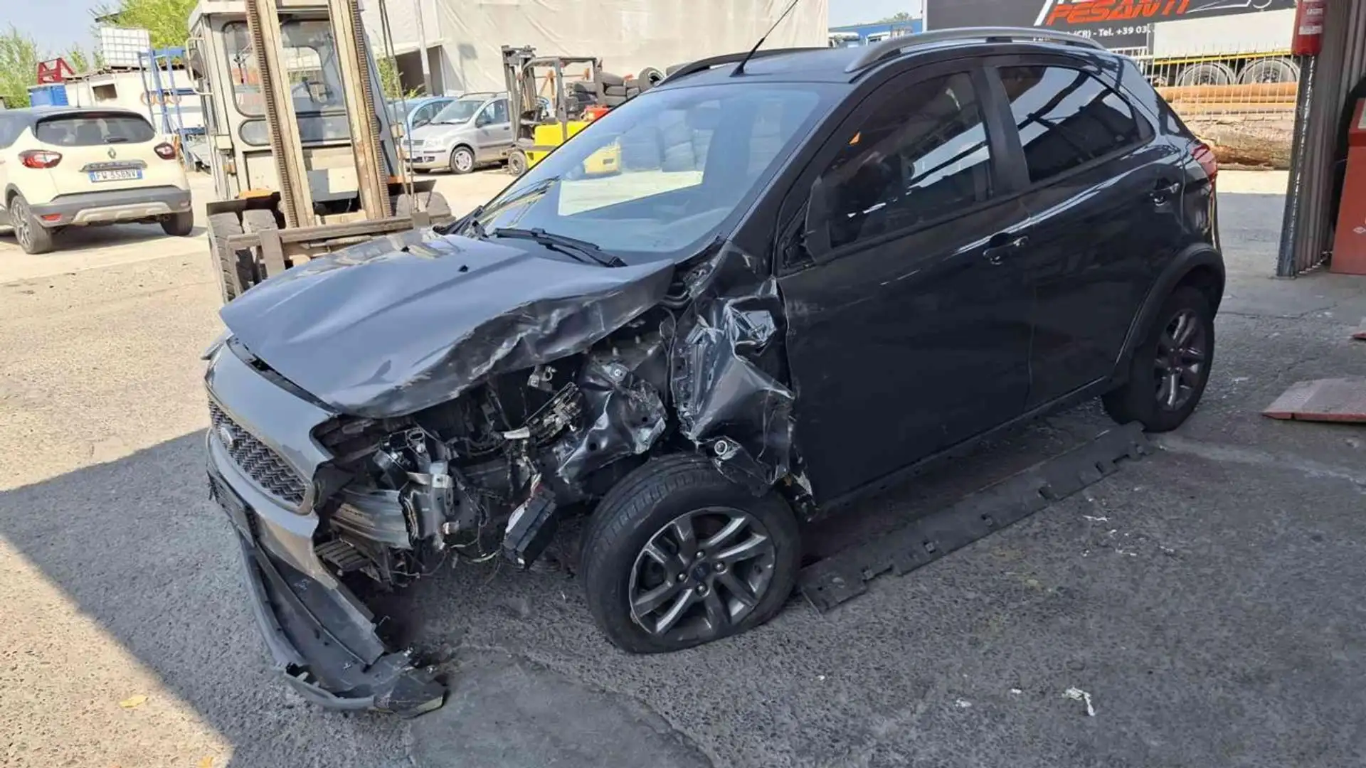 Ford Ka/Ka+ 1.2 BEN S.e.S. Active INCIDENTATA Gris - 2