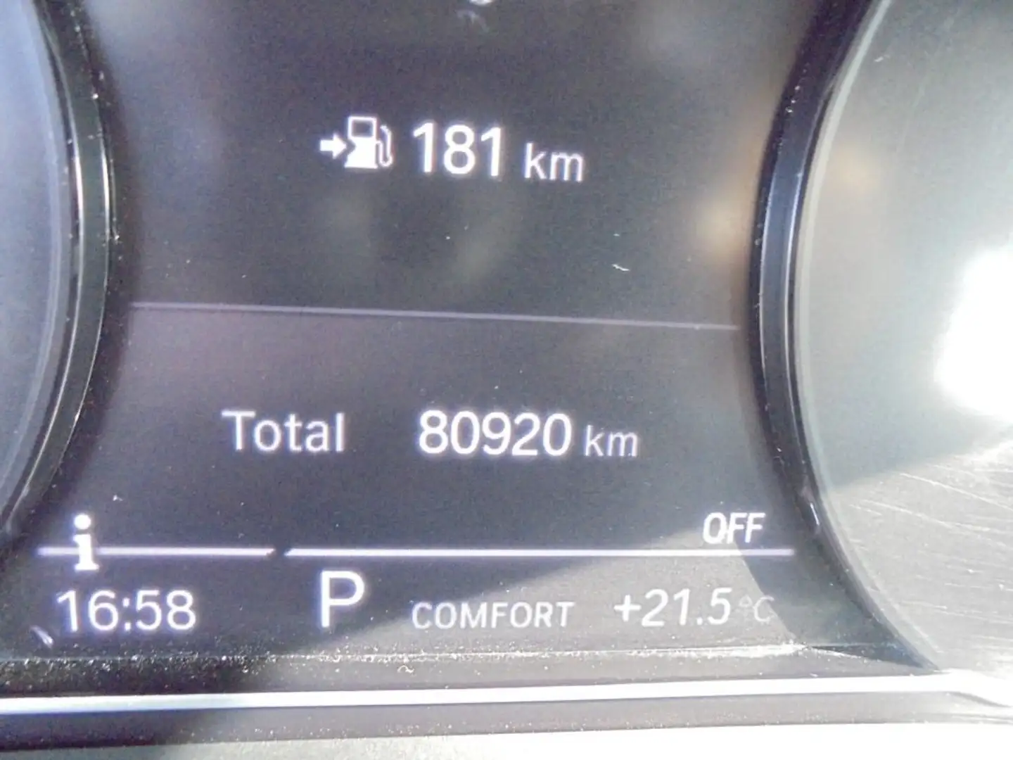 BMW 320 320d mhev 48V Business Advantage auto Bianco - 2