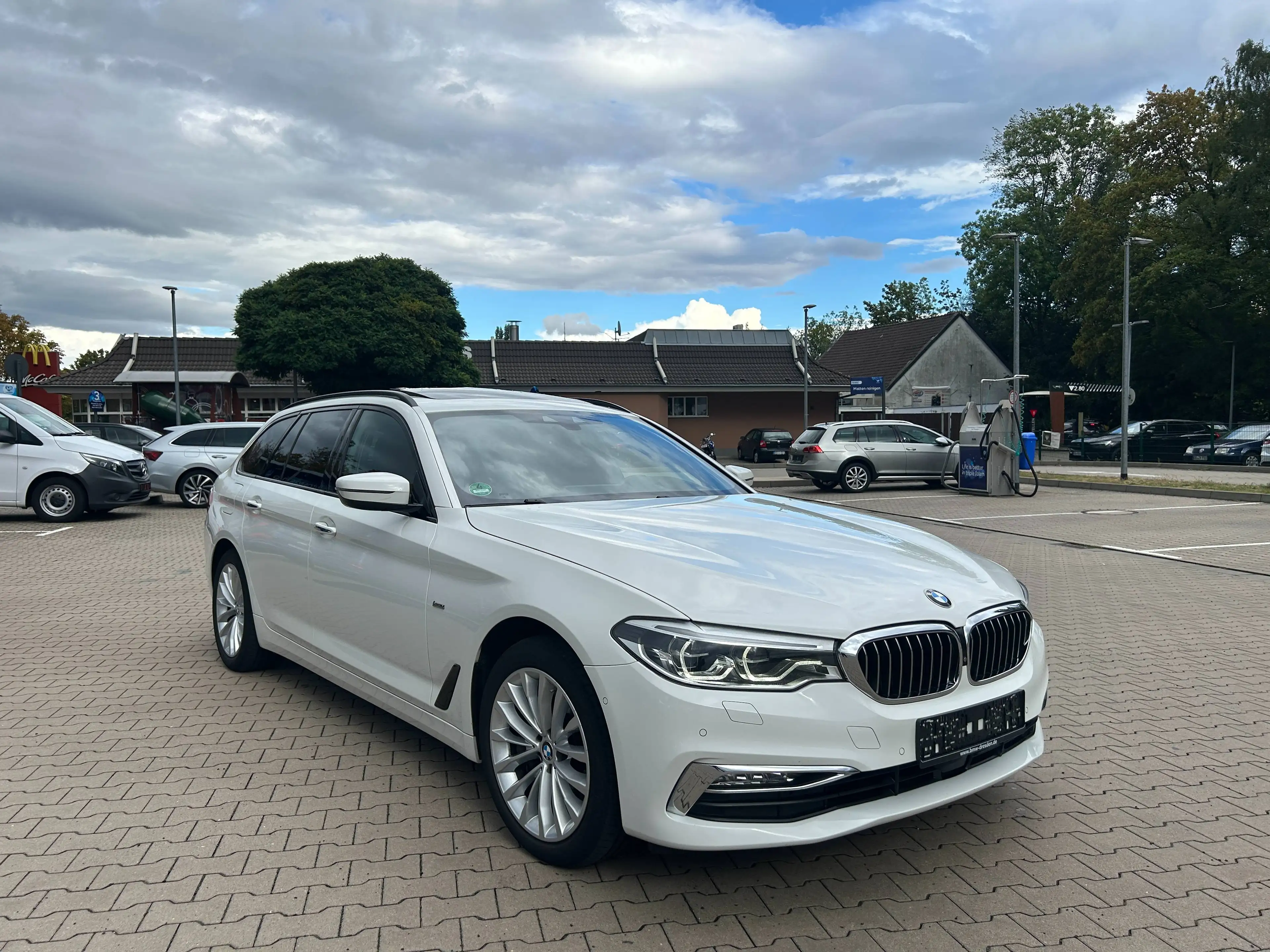 BMW 540 540 d xDrive Luxury Line *Purer Luxus!*Softclose*Massage*360*Pano*Lhz*Sthz*ACC*HeadUp