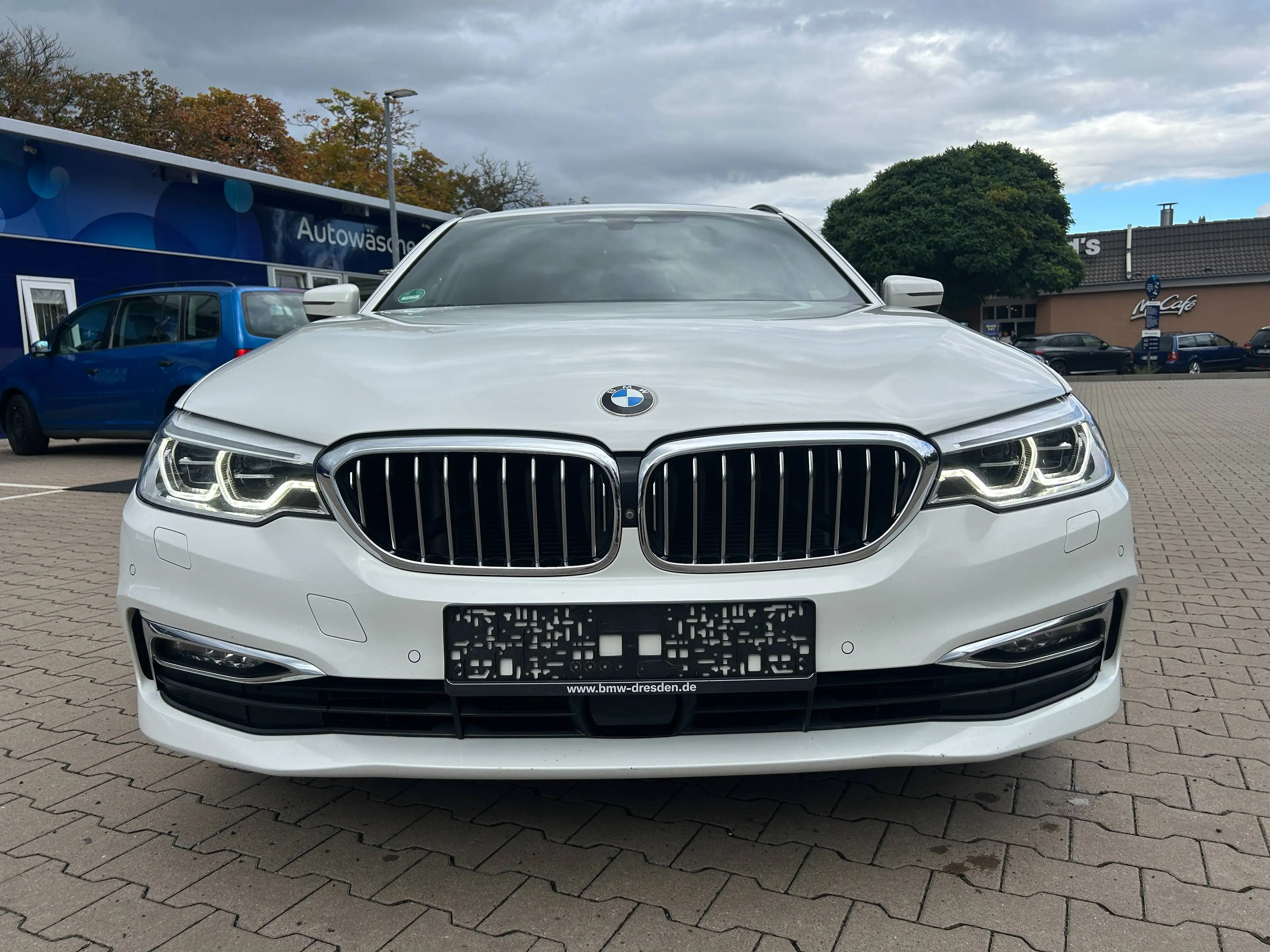 BMW 540 540 d xDrive Luxury Line *Purer Luxus!*Softclose*Massage*360*Pano*Lhz*Sthz*ACC*HeadUp — photo 2
