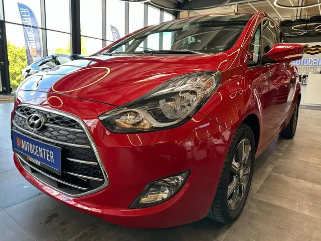 Hyundai Ix20 view 4