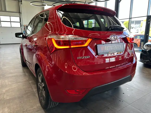 Hyundai Ix20 view 5