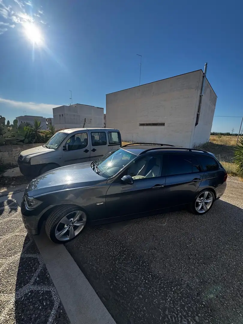 BMW pelle Albastru - 1