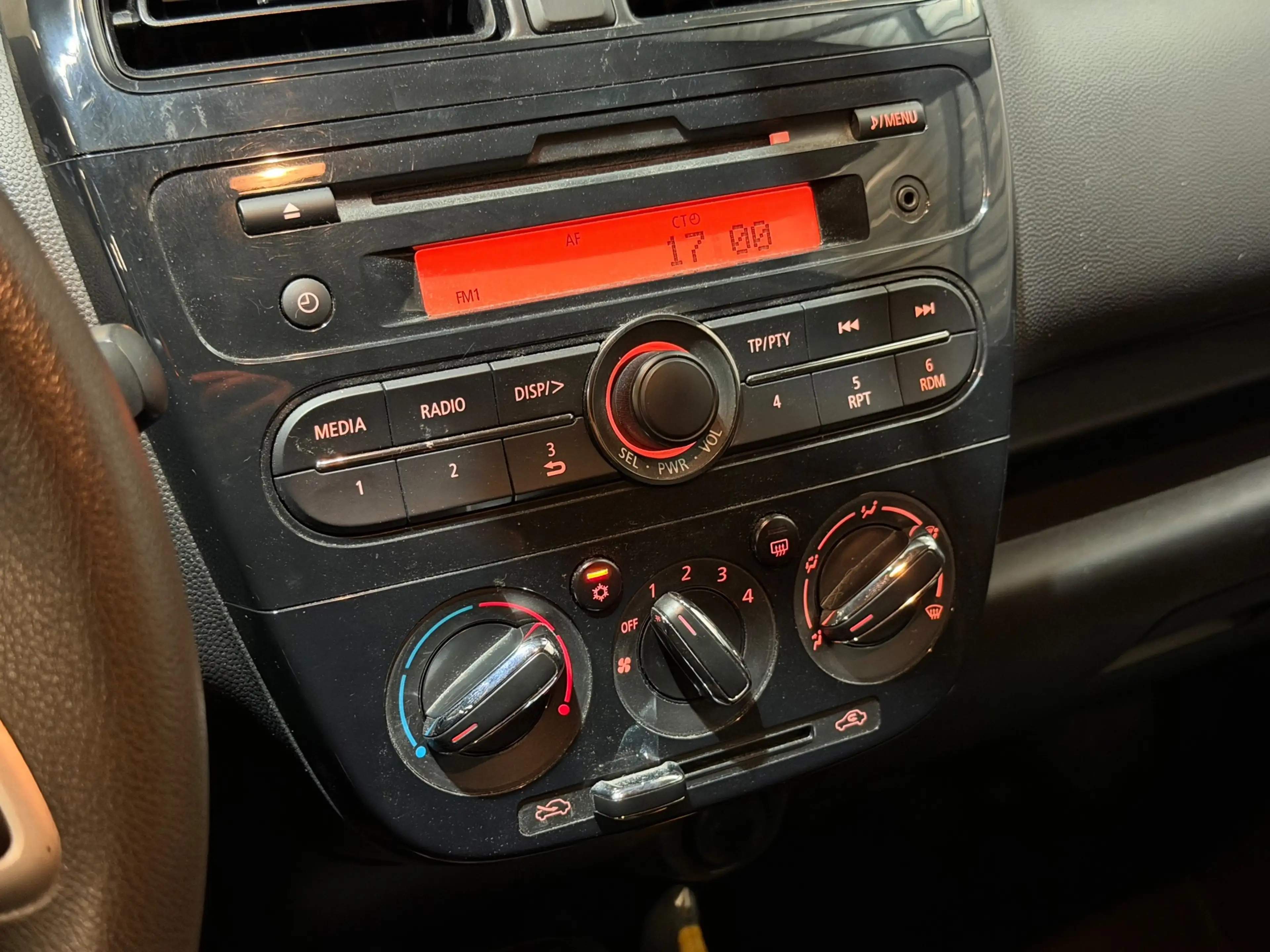 Mitsubishi Space Star 1.0 Cool+ 2E-EIG!/AIRCO/5-DEURS/TREKHAAK/NAP/VOLLE — photo 17