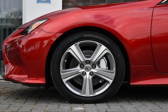 Lexus RC view 21