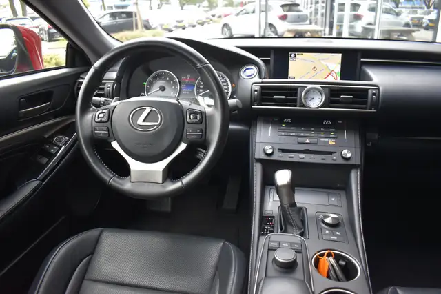 Lexus RC view 29