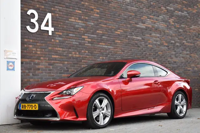 Lexus RC view 3