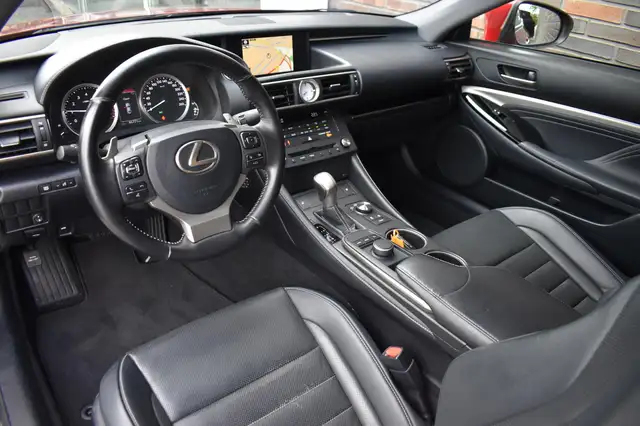 Lexus RC view 4