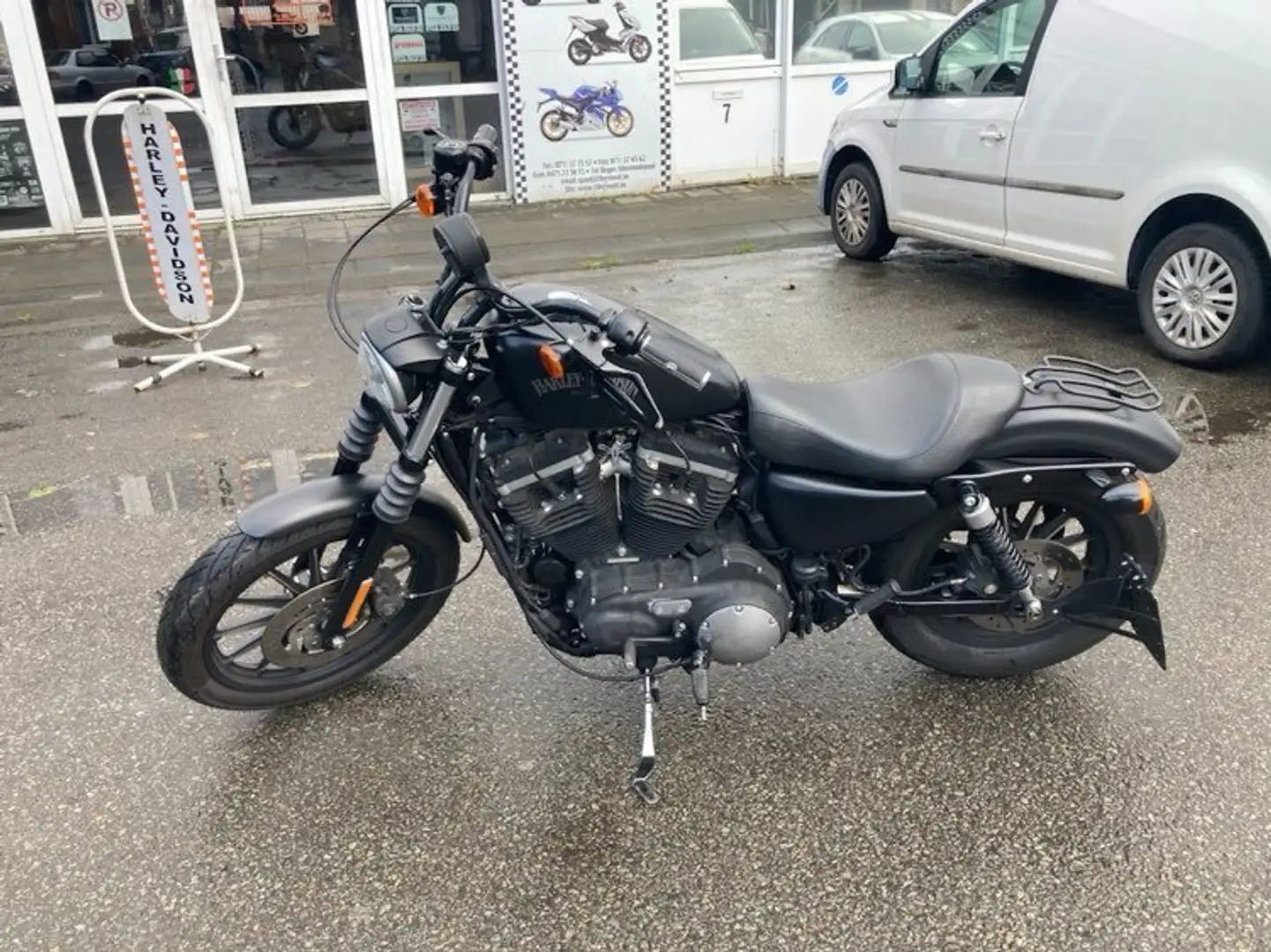 Harley-Davidson Sportster 883 Zwart - 1