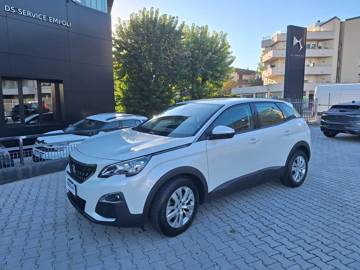 Peugeot 3008 3008 1.5 hdi Business IVA ESPOSTA X NEOPATENTATI Bianco - 1