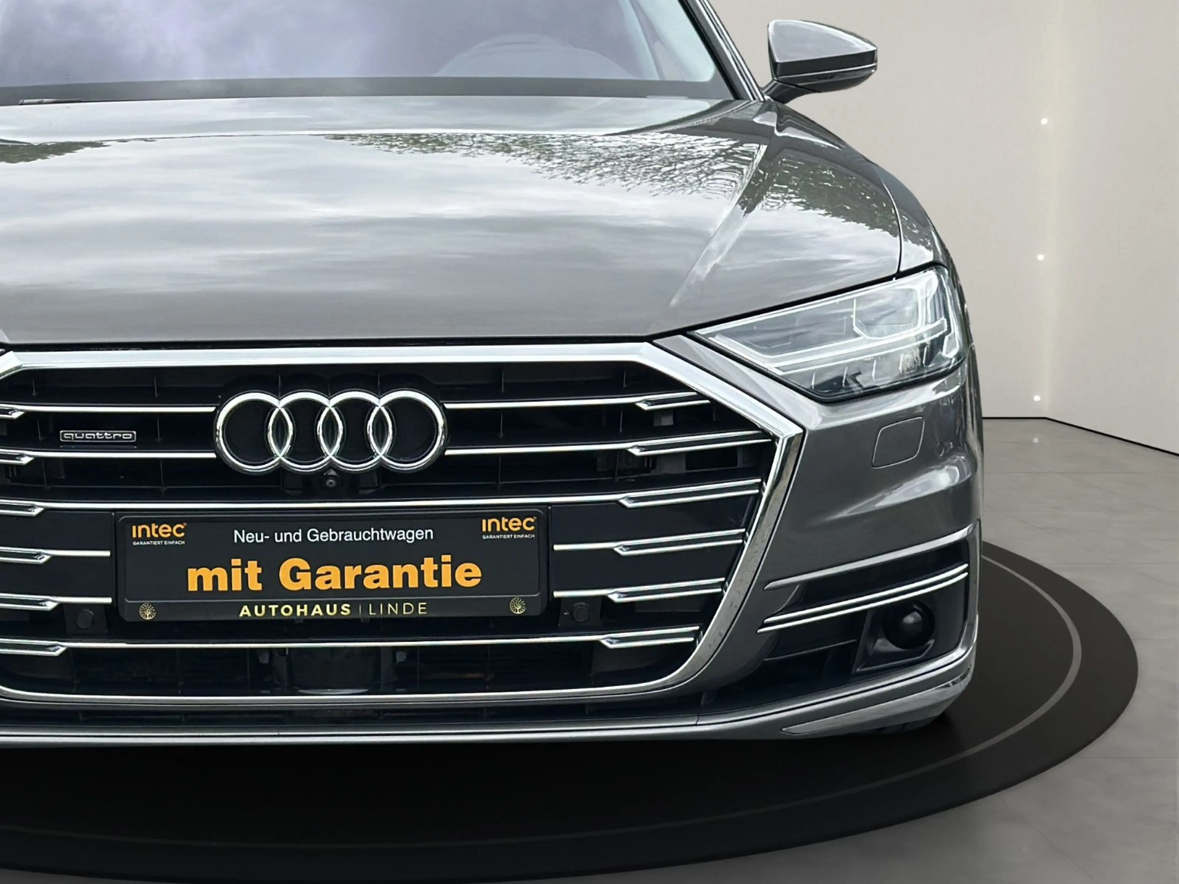 Audi A8 55 TFSI quattro Bang & Olufsen /Virtual Cock. — photo 12