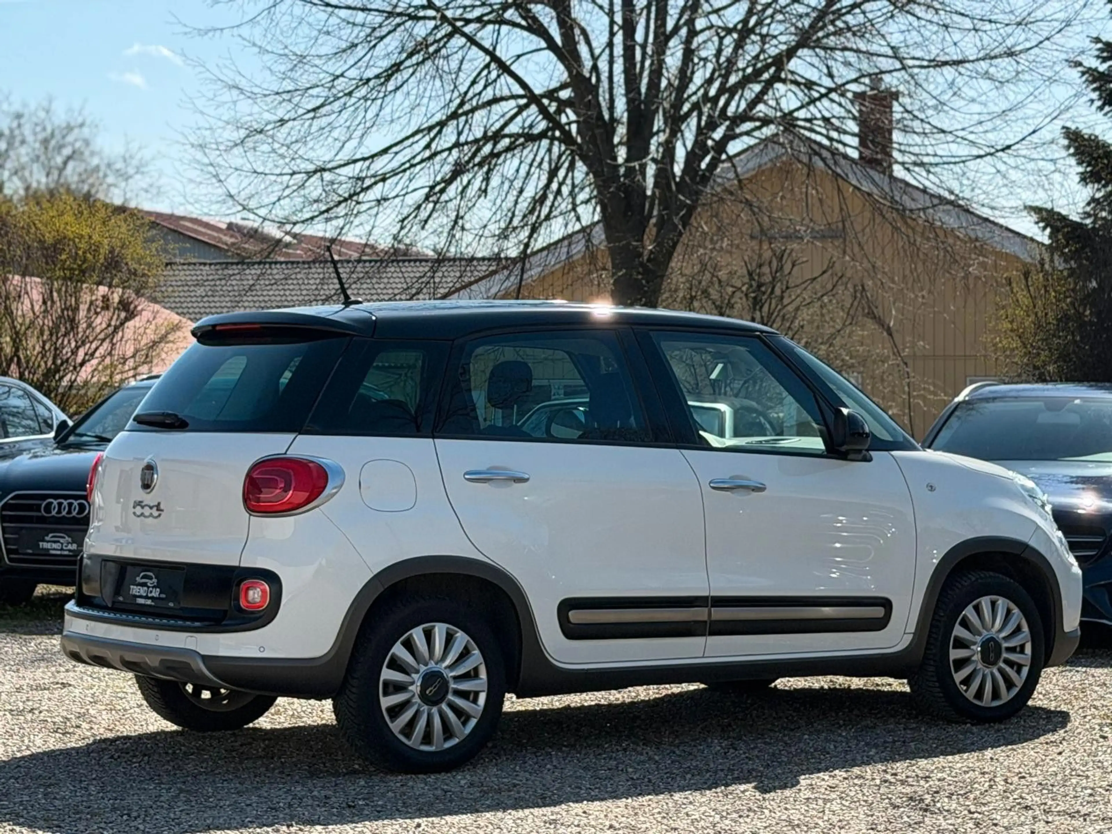 Fiat 500L 500L TREKKING NAV TEMPO SHZ — photo 9