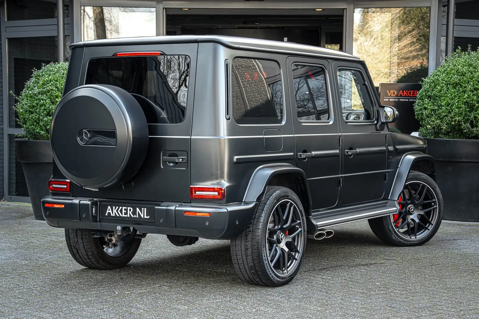 Mercedes-Benz G 63 AMG G63 Night Pakket | 360° Camera | Massage | Burmest Nero - 2