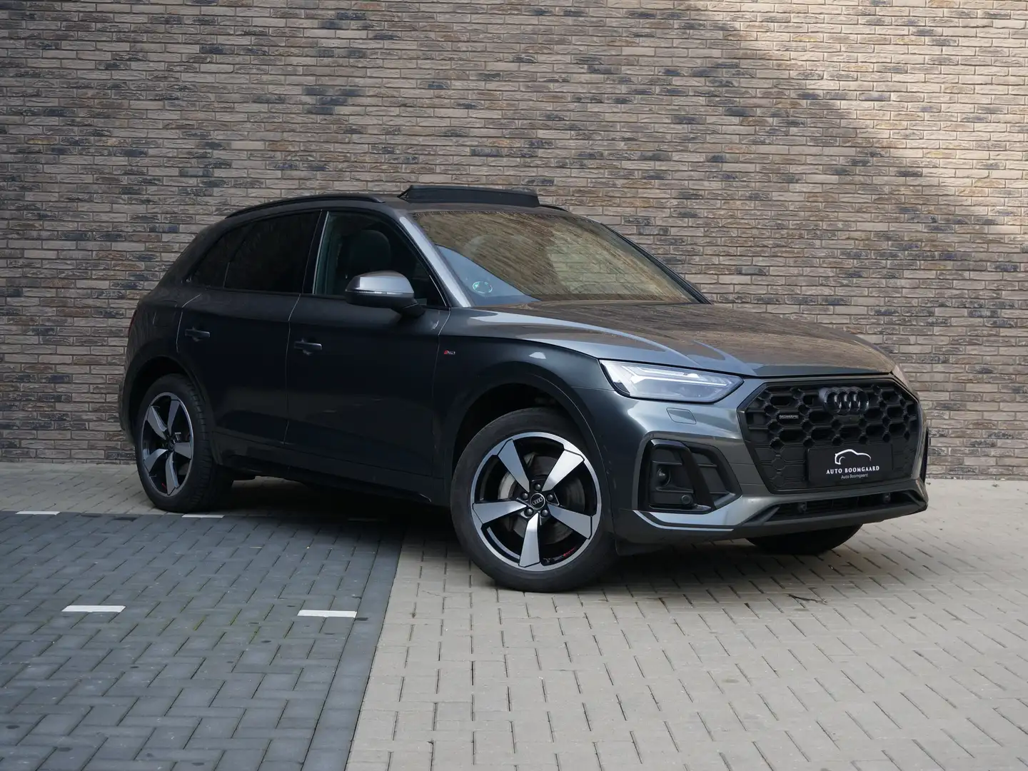 Audi Q5 55 TFSI-e S-Line | Pano HuD B&O ACC Matrix Trkhaak Grijs - 1