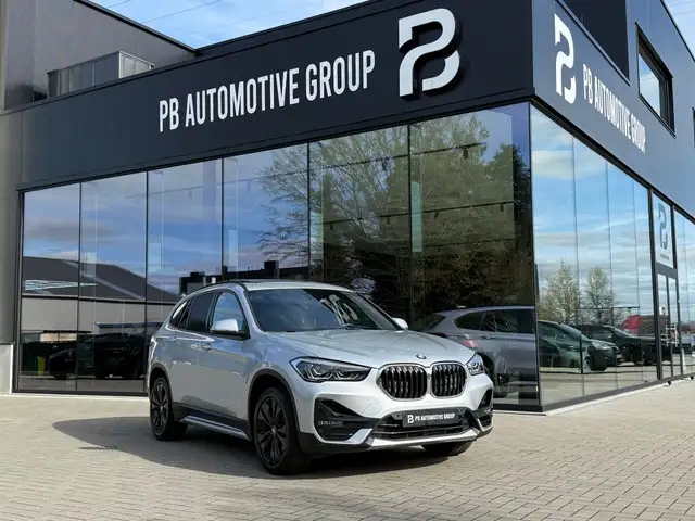 BMW X1 18i-Pano-Verwrmdzetels-Leder-Nav-Elek koffer