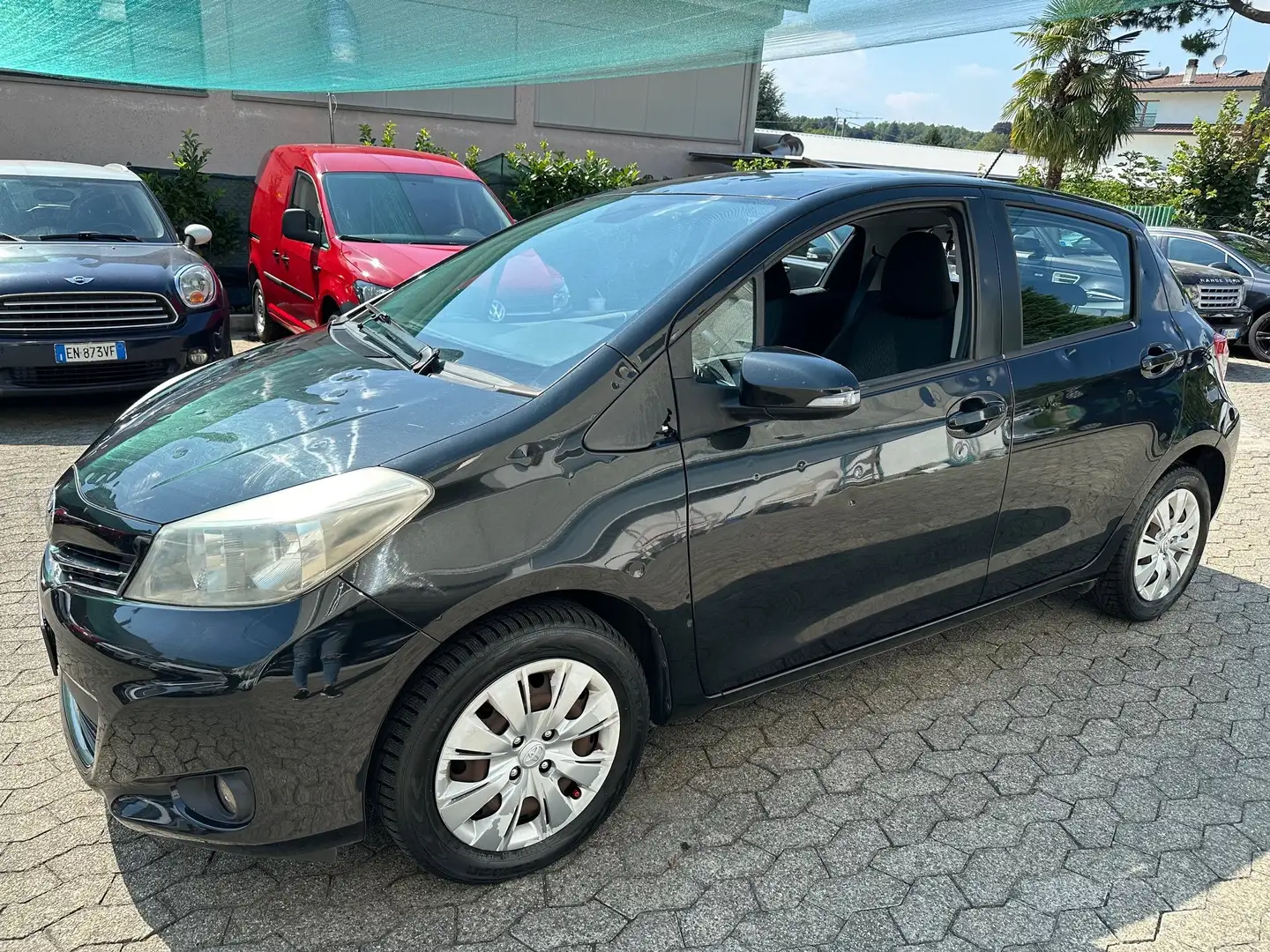 Toyota Yaris 1.0 Lounge 5 porte *GRANDINATA - 1