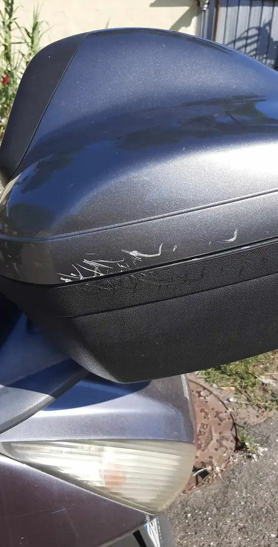 Honda Silver Wing 400 Silver - 2