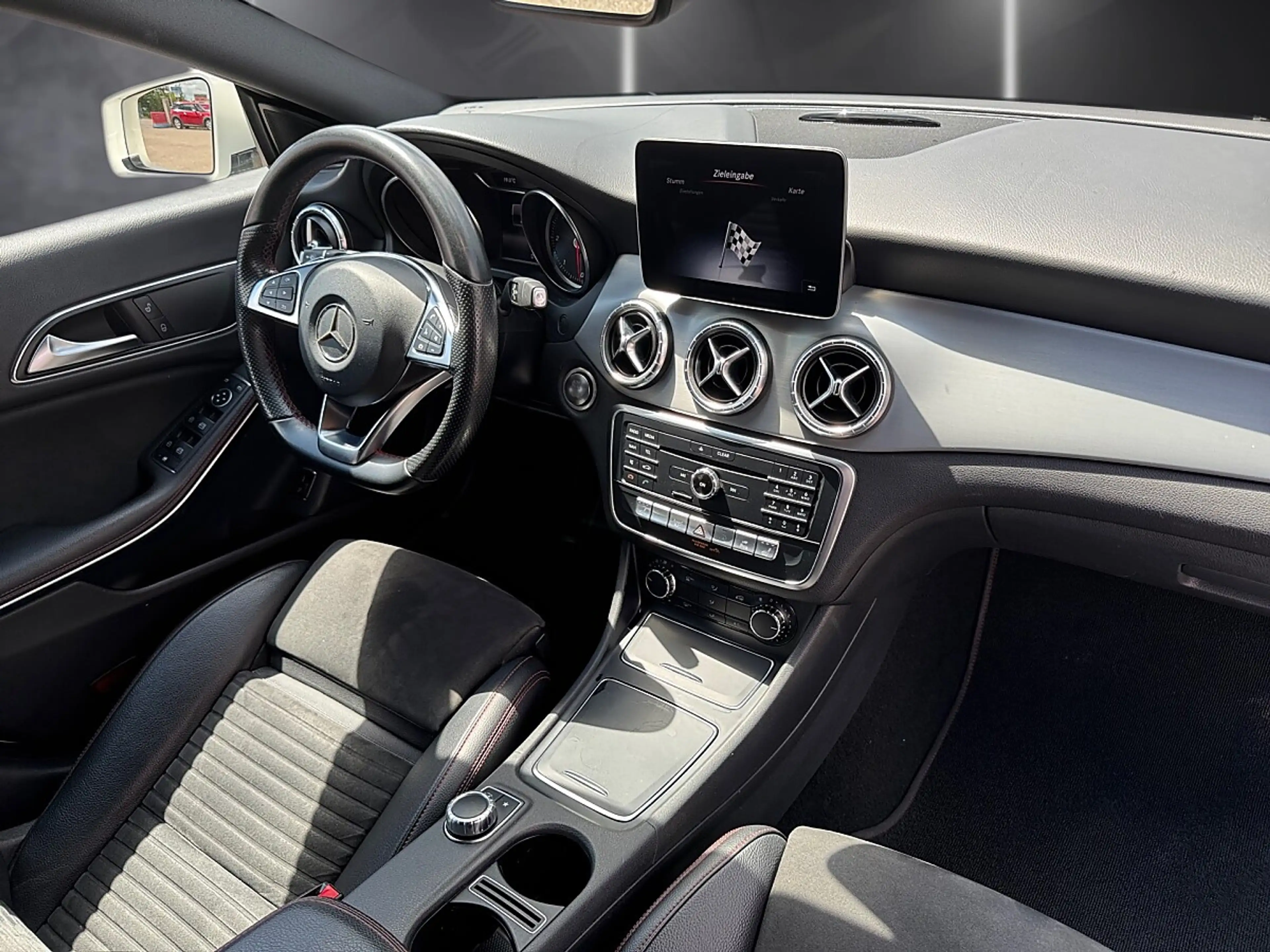 Mercedes-Benz CLA 220 d Shooting Brake 4MATIC Aut. monatlich ab € 234,39 — photo 14