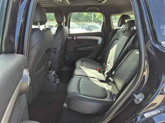 Mini Cooper Cooper view 7