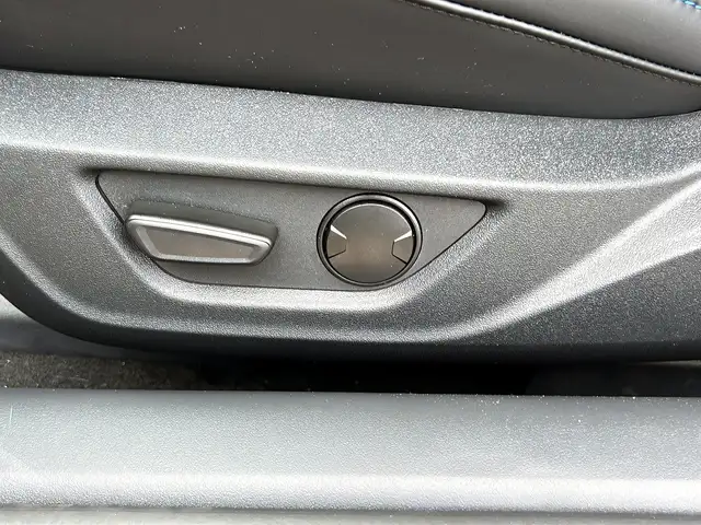 Ford Mustang view 15