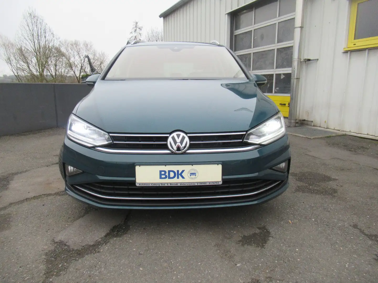 Volkswagen Golf Sportsvan VII Highline LED NAVI KAMERA SHZG Grün - 2