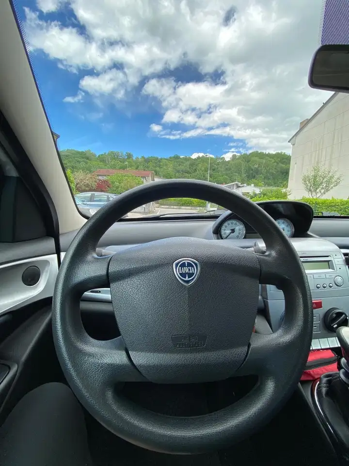 Lancia Y 1.2 8v LS c/airbag, foto 7