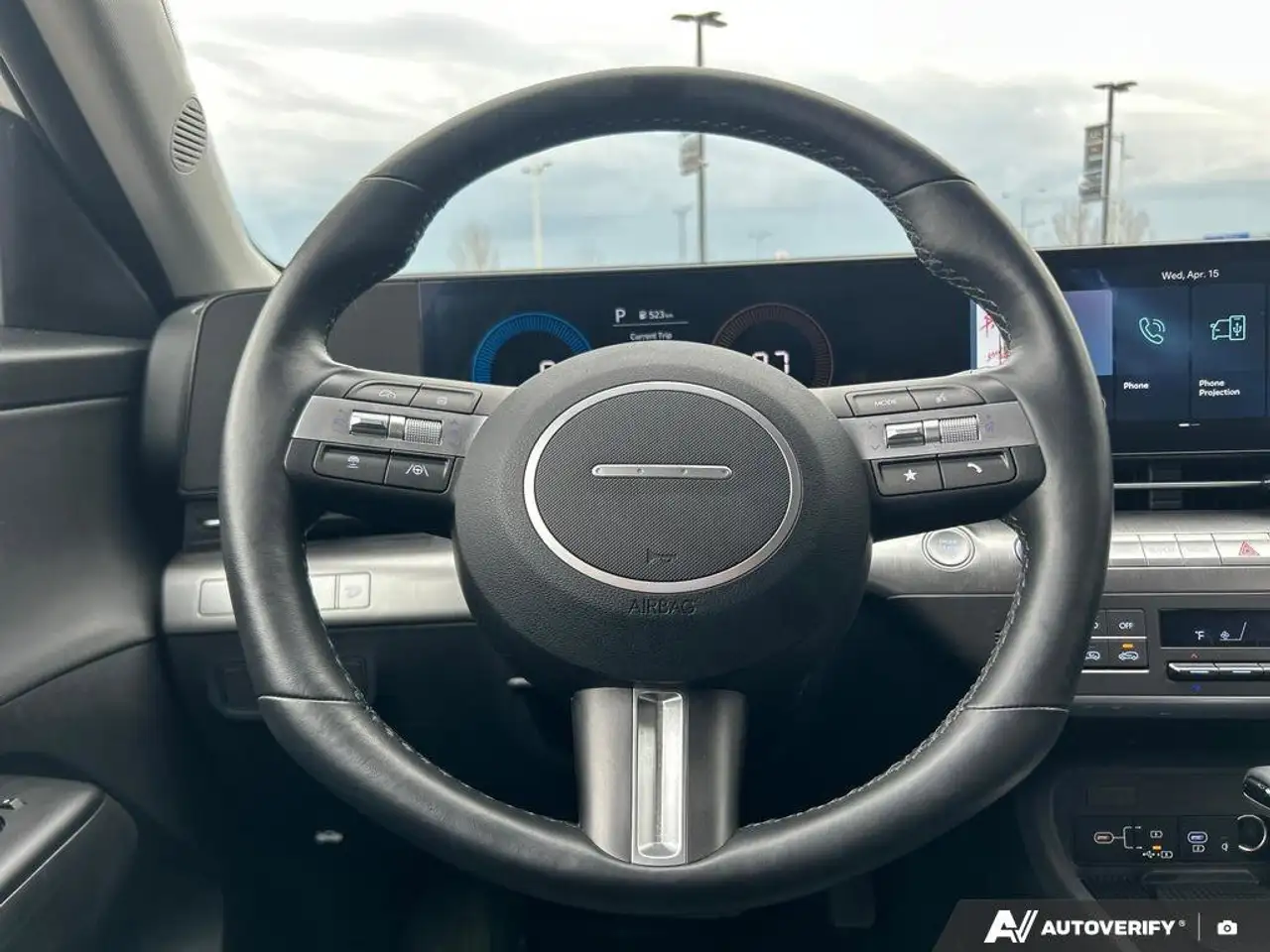 Hyundai KONA снимка Hyundai KONA