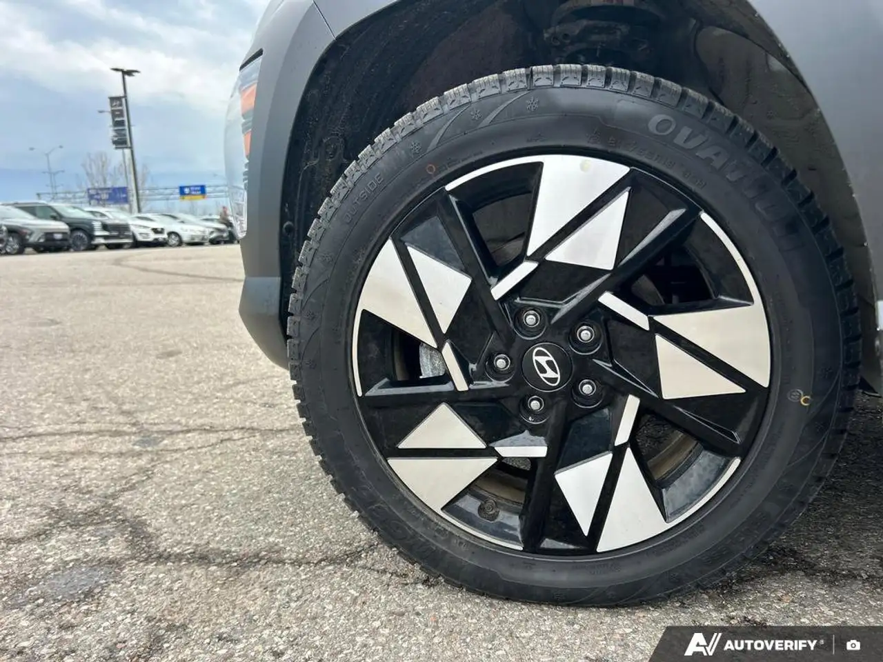 Hyundai KONA снимка Hyundai KONA