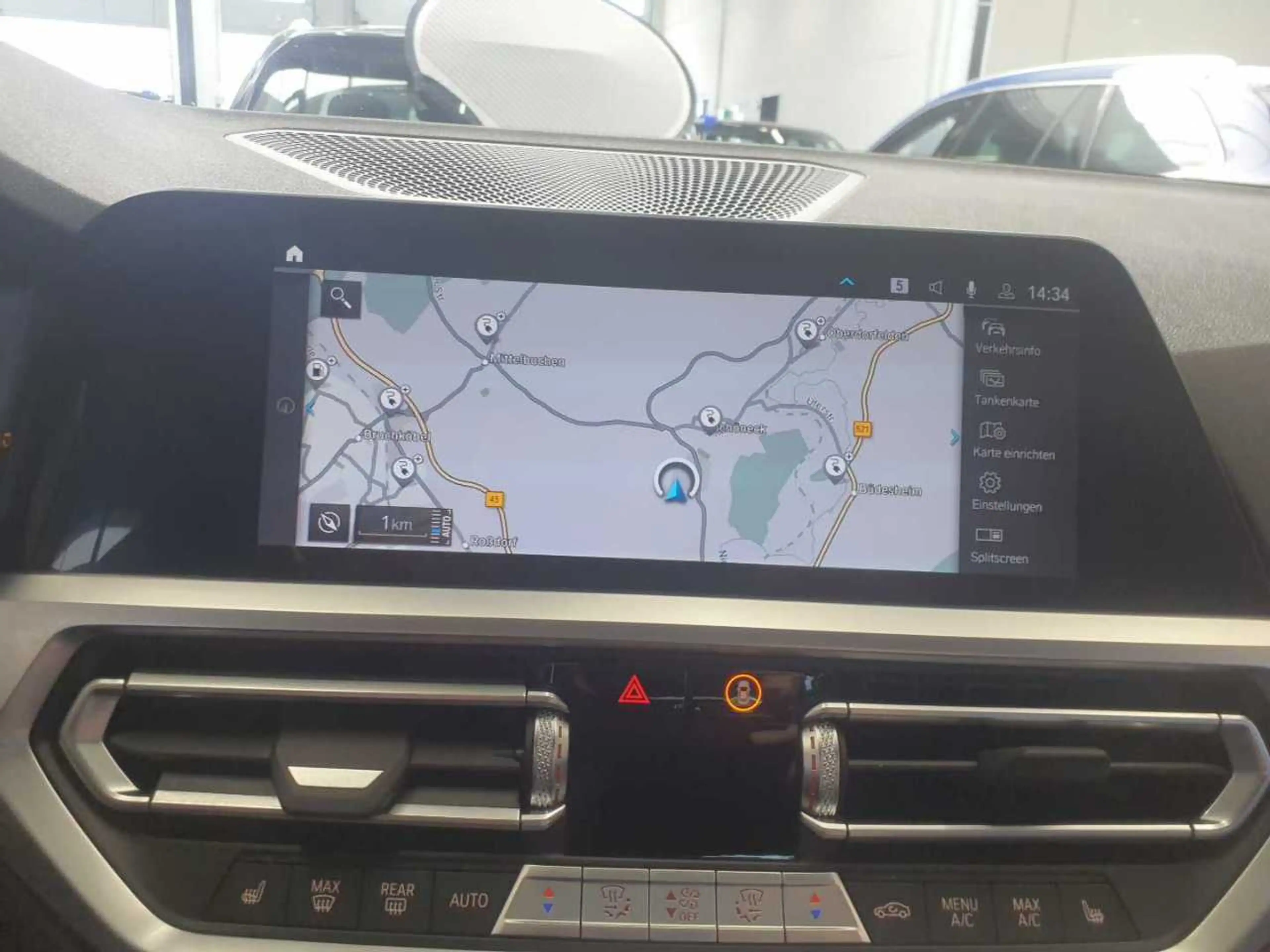 BMW 330 330E NAVI SPORTSITZE KLIMAAUT LED RADIO MFL SHZ PDC KAMERA HIFI RFK — photo 8