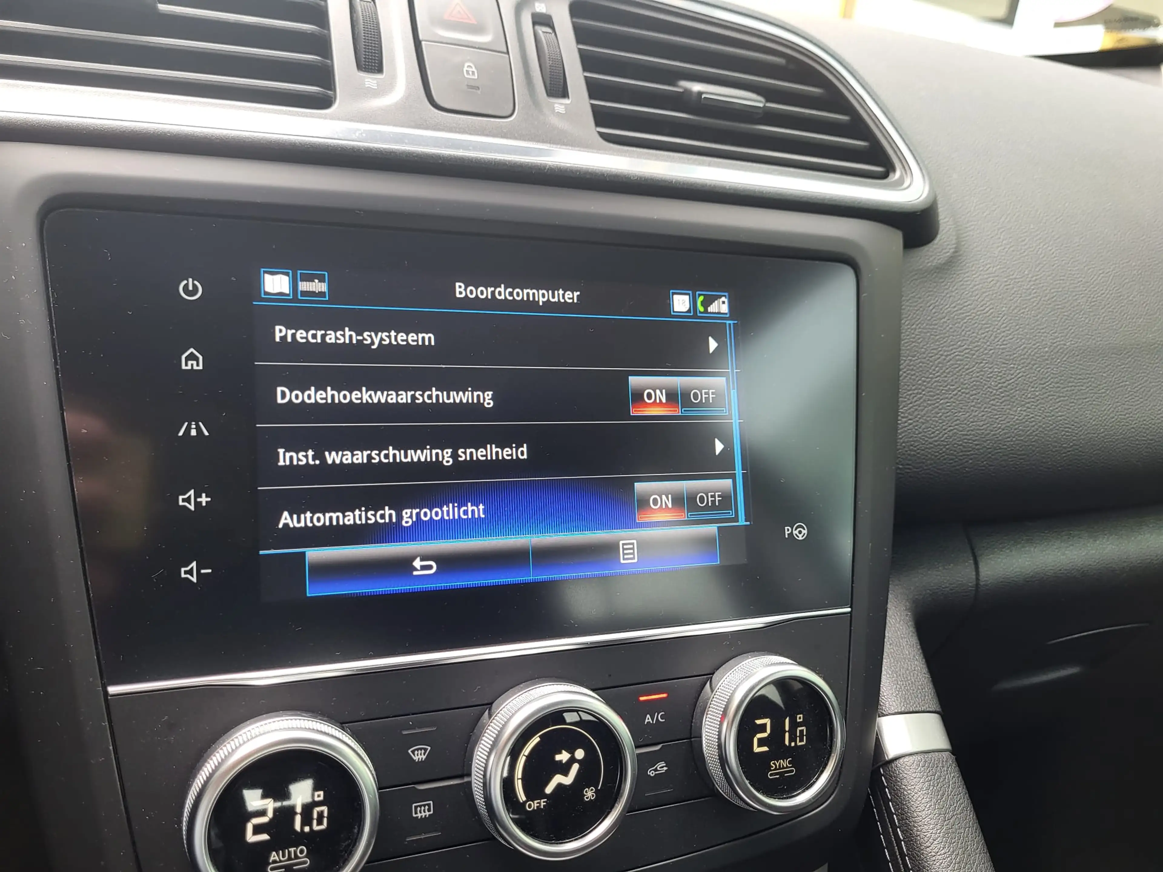 Renault Kadjar INTENS TCE140 *Trekhaak *GPS *Camera ... — photo 10