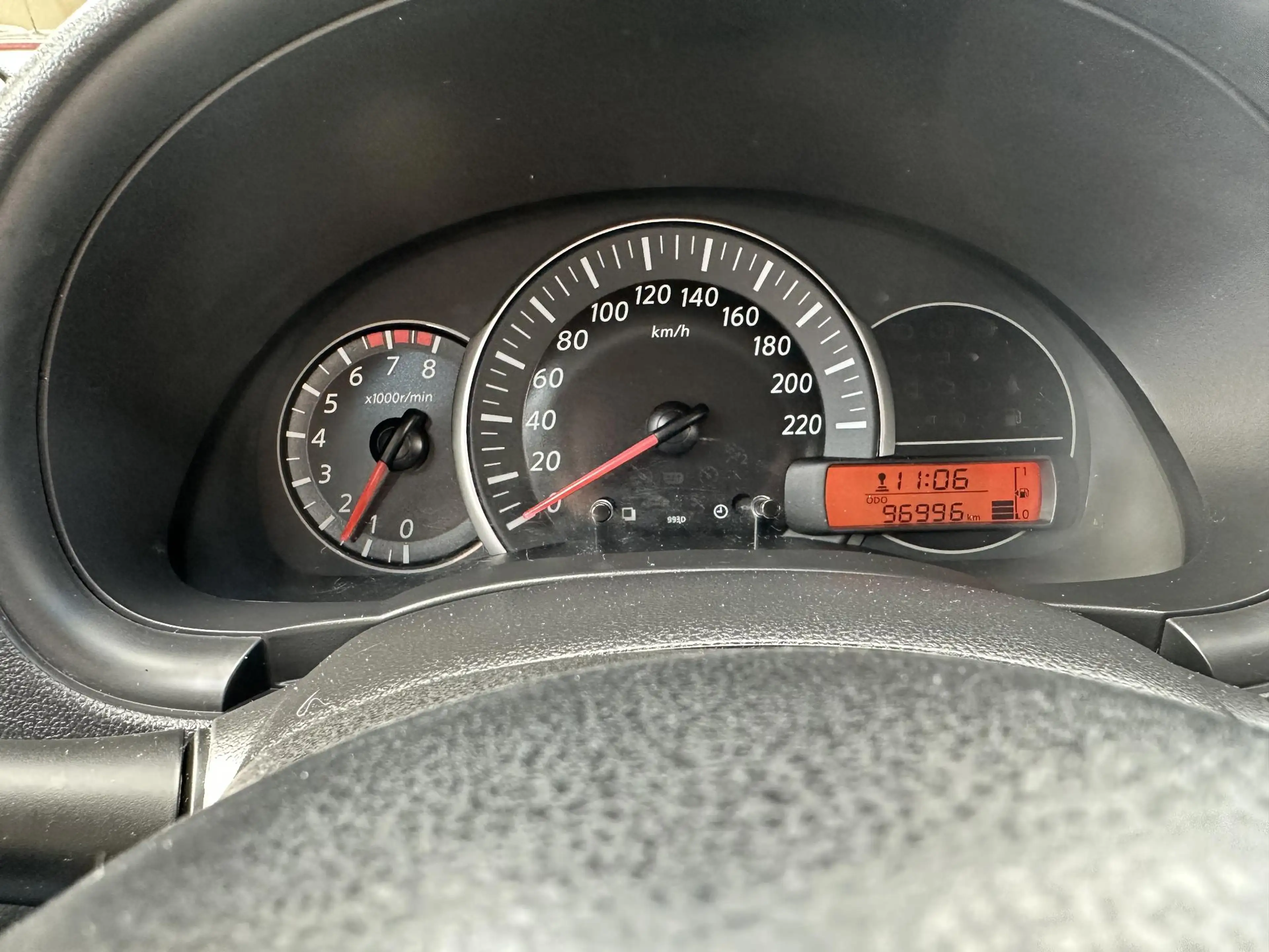 Nissan Micra 1.2 Visia Pack /Nieuwe apk bij aflevering/Airco/Tr — photo 13