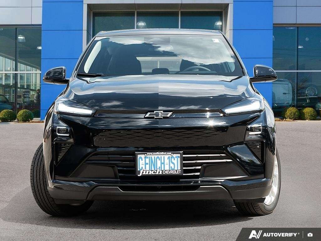 2027 Chevrolet Bolt FWD 4dr LT — photo 1
