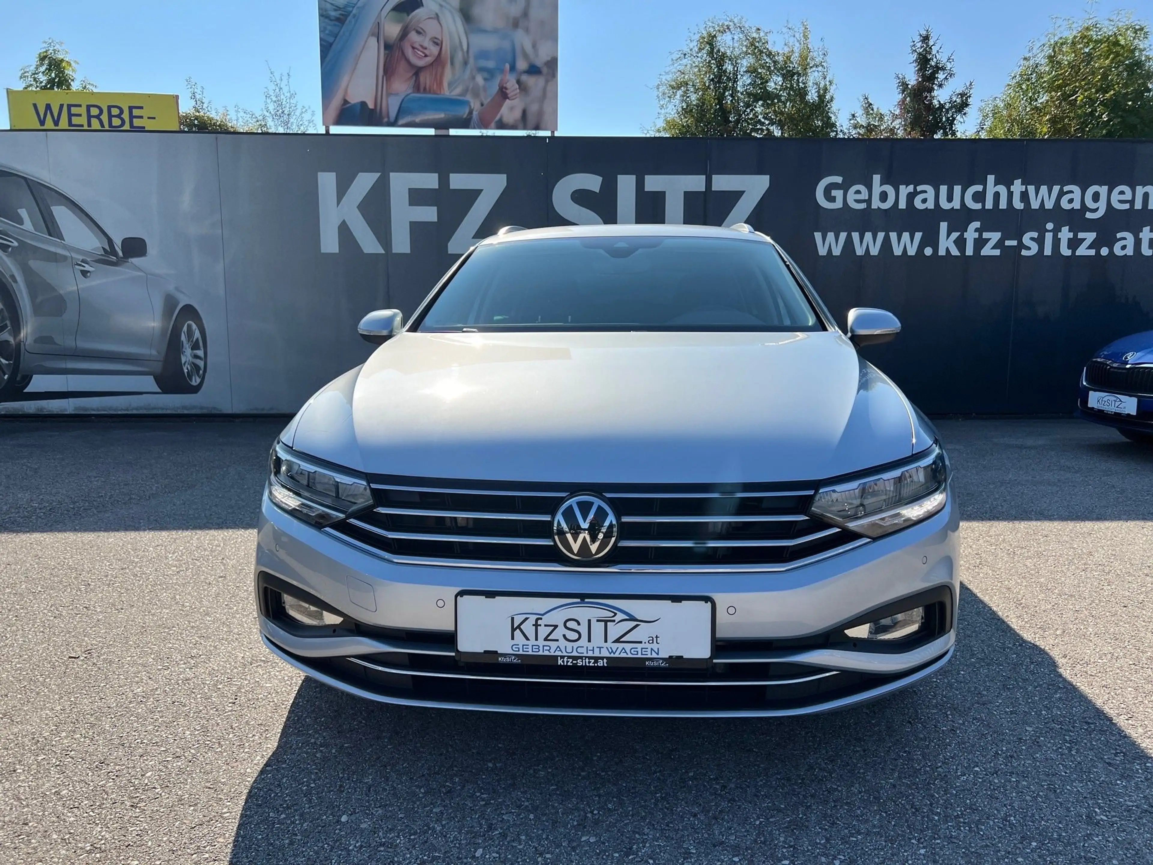 Volkswagen Passat Variant Business 2,0 SCR TDI DSG | AHK — photo 8