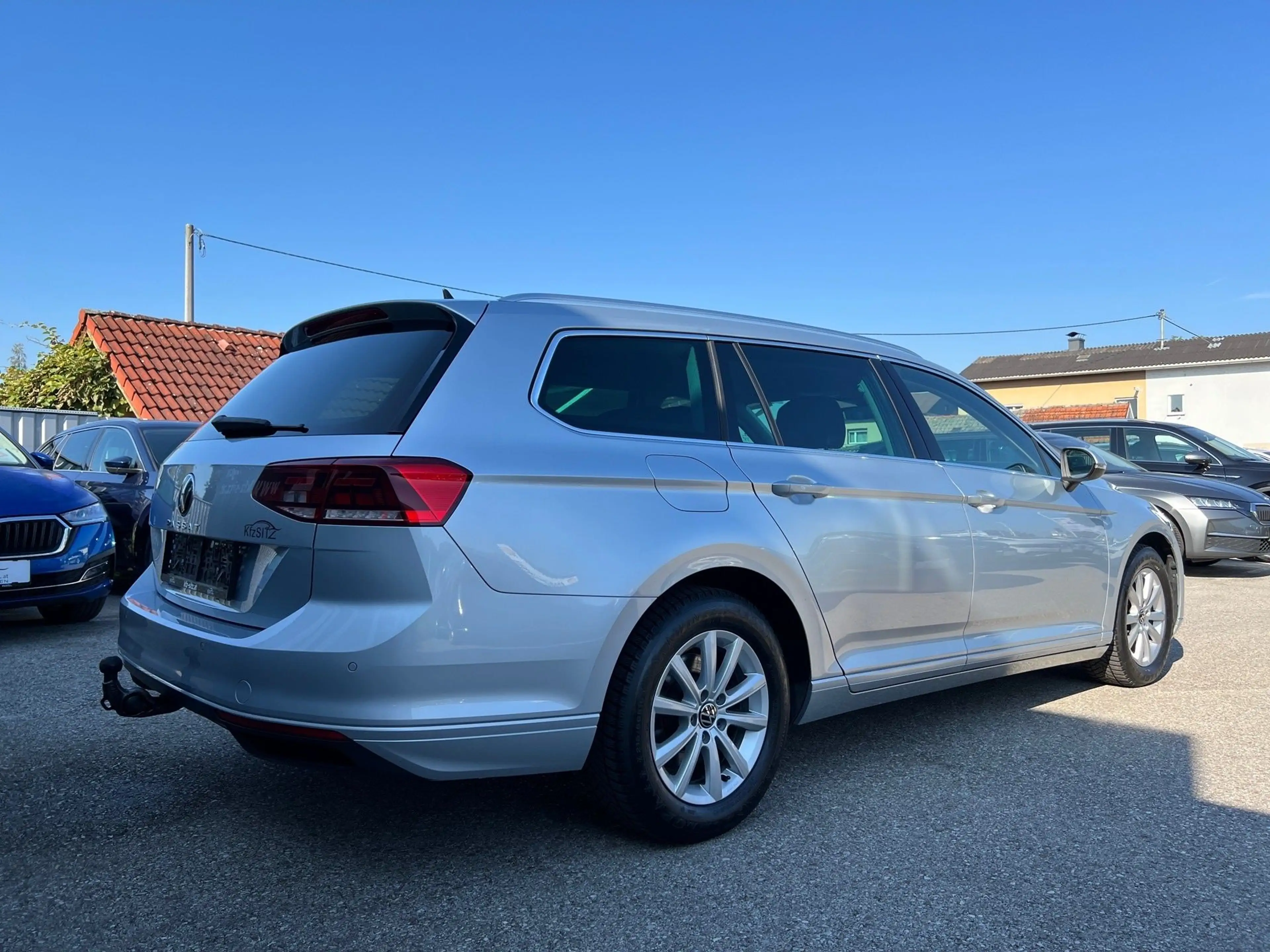 Volkswagen Passat Variant Business 2,0 SCR TDI DSG | AHK — photo 3