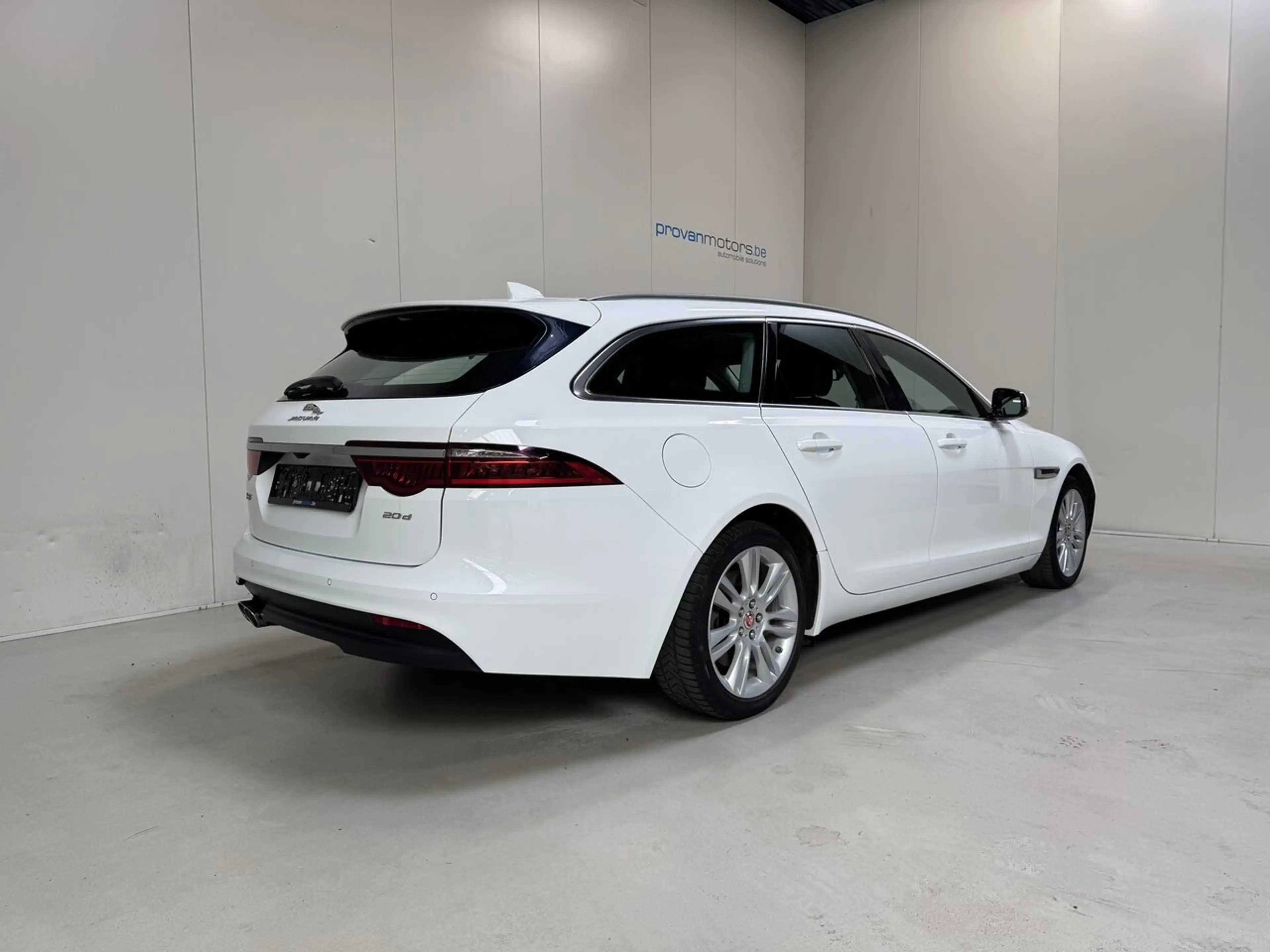 Jaguar XF Estate 2.0d Autom. - Performance - Topstaat! — photo 3