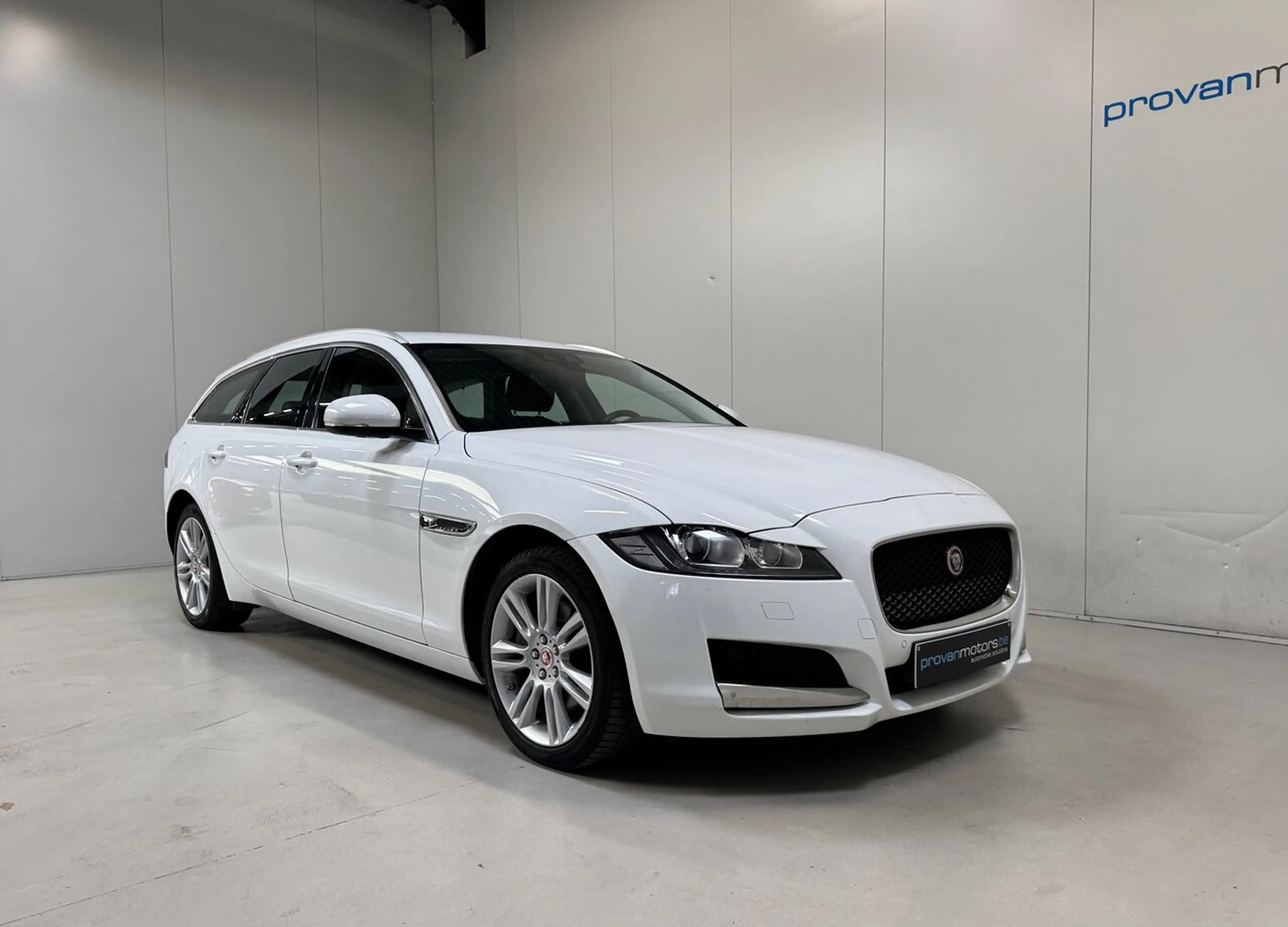 Jaguar XF Estate 2.0d Autom. - Performance - Topstaat! — photo 5