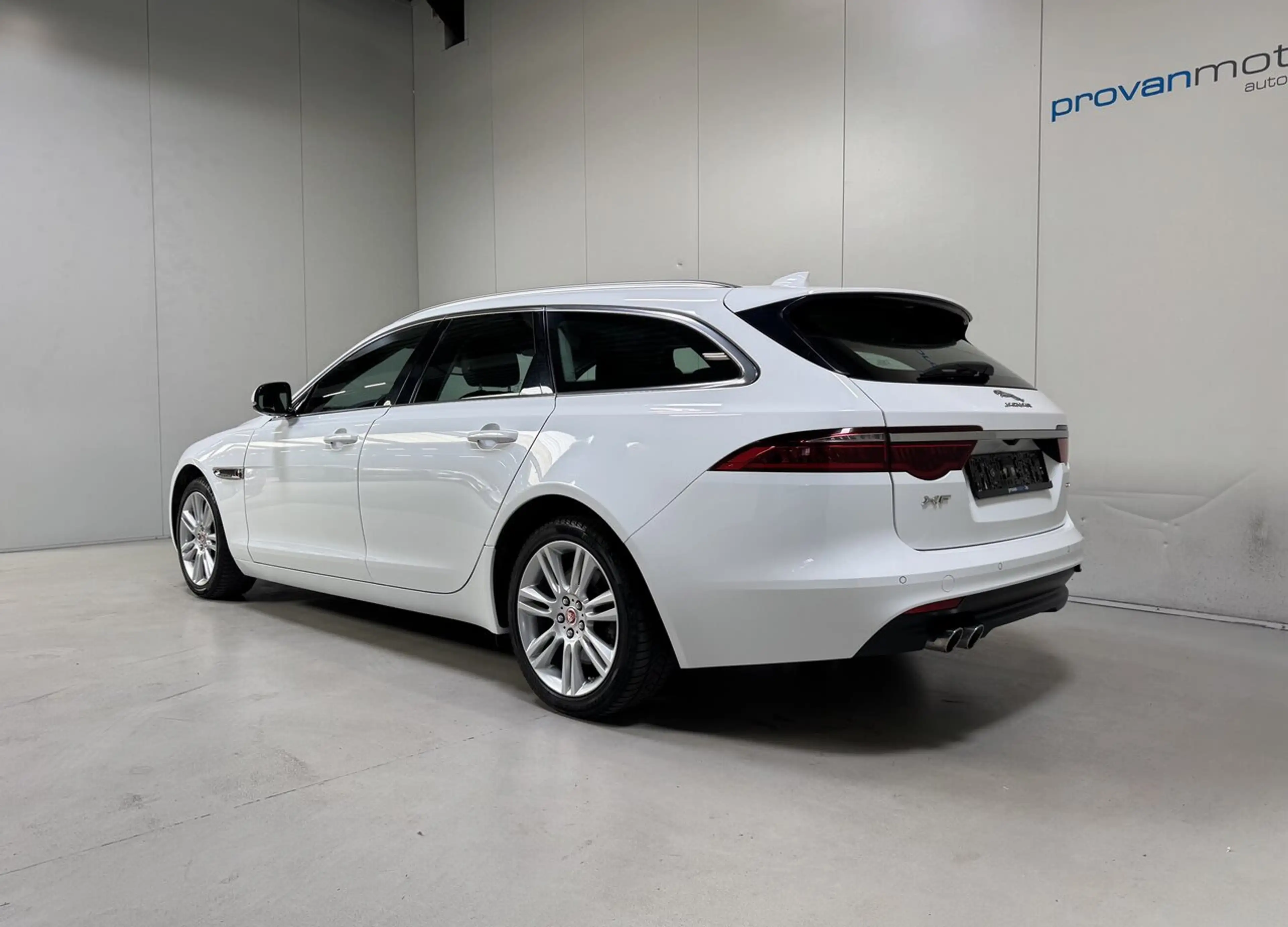 Jaguar XF Estate 2.0d Autom. - Performance - Topstaat! — photo 6