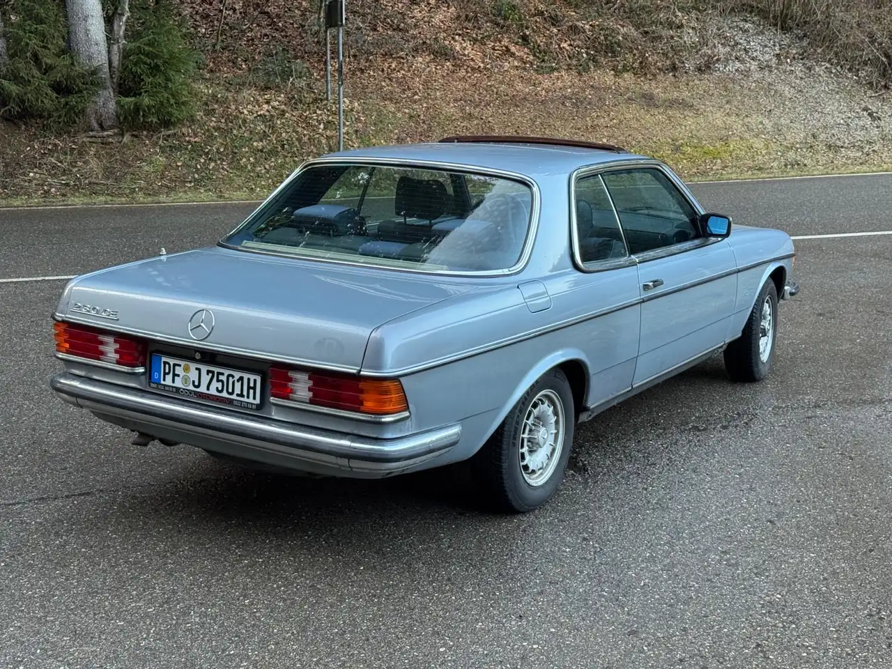 Mercedes-Benz 230 CE, foto 4