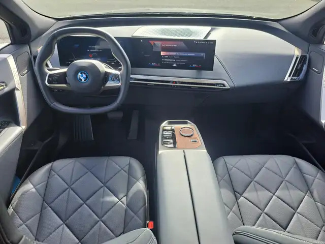 BMW Ix view 15