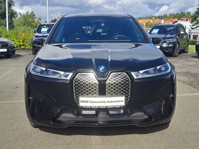 BMW Ix view 7