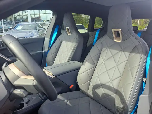 BMW Ix view 14
